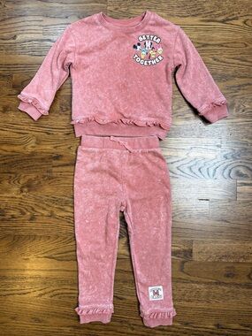 Disney Mickey & Friends Girls “Minnie’s Crew" Graphic Ruffled Sweatsuit Set